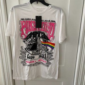 NWT Pink Floyd The Dark Size Of The Moon Tour Band Shirt Size Medium PKF6920XX